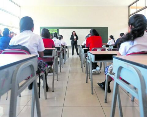 Fifth wave COVID-19: Promotion parties and meetings in Junín schools are prohibited due to an increase in cases