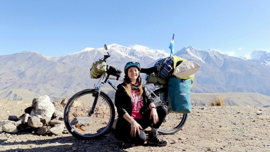 Florencia Guzzeta: the traveler who has changed her life by touring the country by bicycle