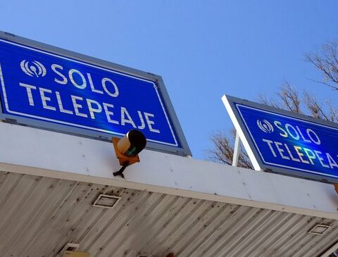 Foreign tourists complain about having to pay $1,540 coupon for electronic tolls