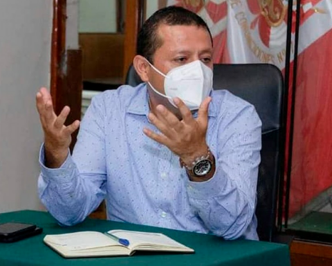 Former Governor of Lambayeque with alleged criminal responsibility for designation of a former official