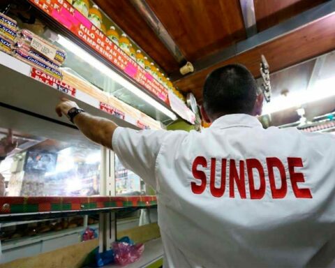 Former Minister of Commerce Jesús Faría ratifies price controls on 40 products