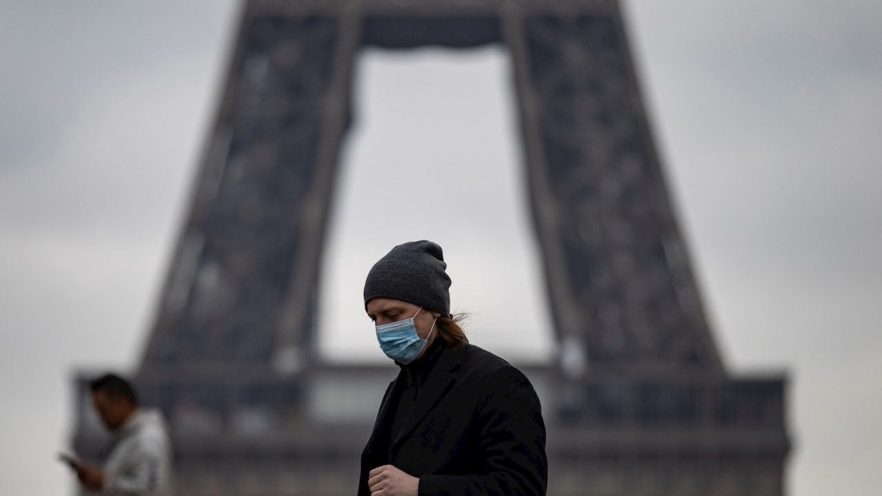 France does not rule out re-imposing a mask and asks to be vaccinated against covid