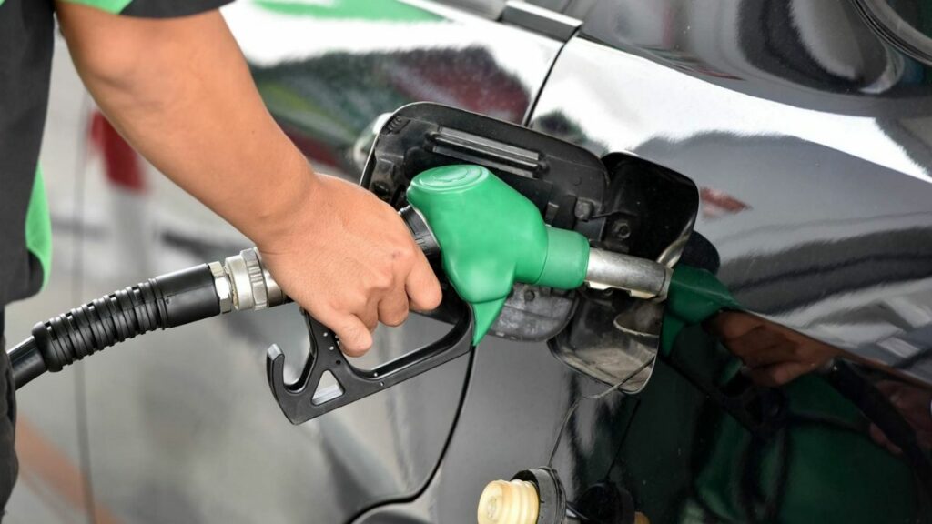 From today the price of gasoline and diesel rises throughout the country