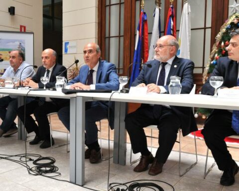 Government, employers and workers sign agreement to raise awareness about sexual exploitation of children and adolescents