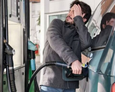 Government will pay $4 billion to the Fuel Stabilization Fund