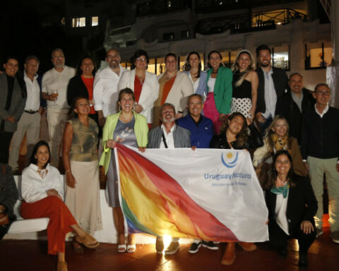 Grupo Punta del Este LGBT+ received members of the Argentine LGBT Chamber of Commerce