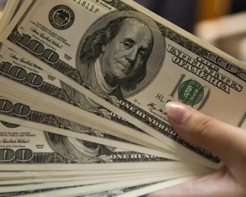 ¿A cómo está el dólar y el euro este viernes 09 diciembre?