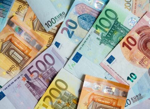 ¿A cómo está el dólar y el euro en los bancos de RD?