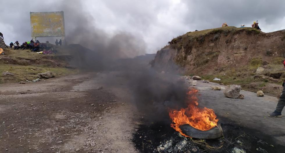 Huancavelica protests and demands the closure of Congress