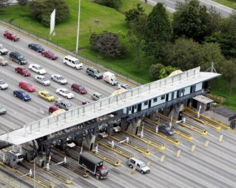 If you will travel during this time, prepare your pocket: the most expensive tolls