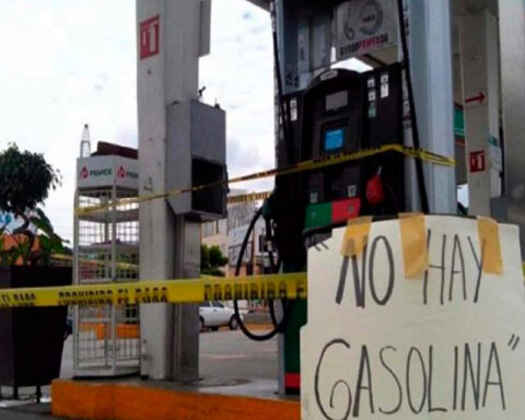 In Lara and Falcón, queues and complaints due to gasoline shortages increase