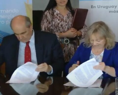 In branches of the Banco de Seguros del Estado, UTE will have charging points for electric vehicles