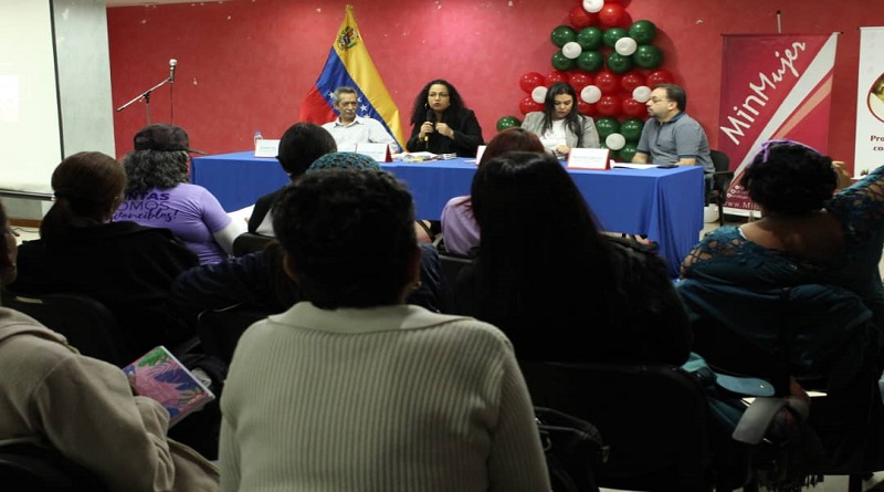 Inamujer holds a meeting with labor union movements and community defenders