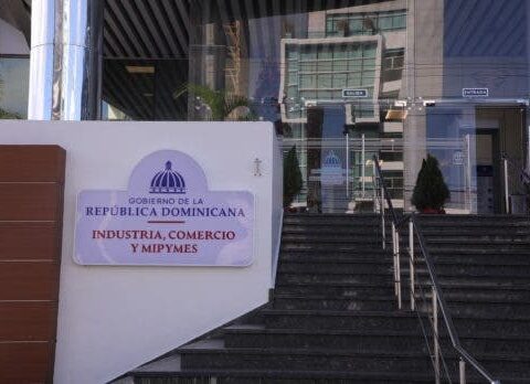 Industria y Comercio mantiene 99% cumplimiento en evaluación de la Carta Compromiso al Ciudadano