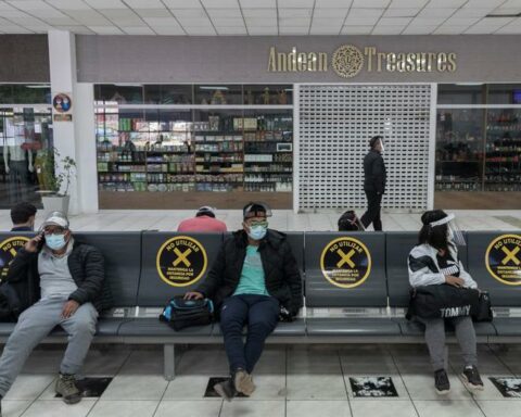 LAP reports the time that the Cusco airport resumes operations while the suspension will be maintained at the Arequipa airport