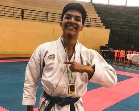 Leandro Subirana travels to Cochabamba to measure himself in the National Karate Championship