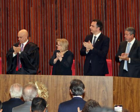 Lula defends democracy in speech after diplomacy