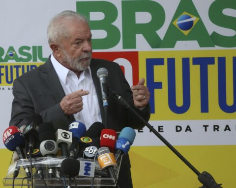 Lula's exams are within normal limits, says medical bulletin
