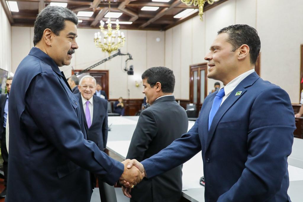 Maduro: Dialogue is and will be the route with opposition sectors