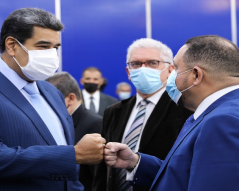 Maduro advances possible agreements and reform of the CNE with parties intervened by the TSJ