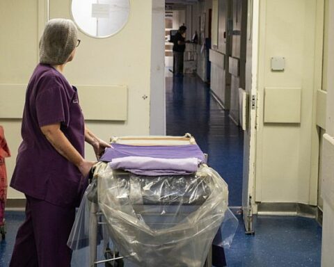 Pareja. Cenaque Quemado