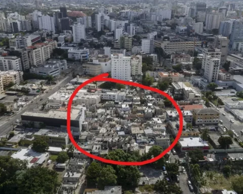 Marginalized neighborhoods of the capital contrast with wealthy sectors that have as neighbors