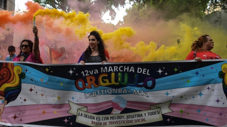 Mendoza was visited by rainbows: hundreds of young people attended the pride parade