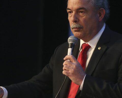 Mercadante announces future BNDES directors