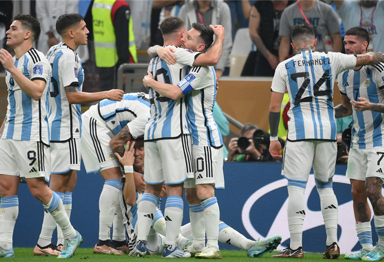 Messi and Martínez lead Argentina to the conquest of their third World Cup in a heart-stopping final
