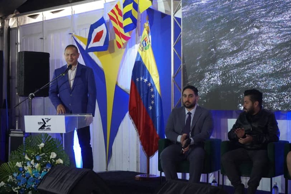 More than 20 investment agreements were signed at the Expo Transporte Venezuela