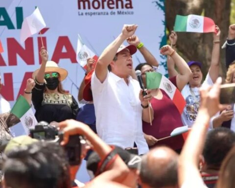 Morena and Mario Delgado fined for campaign of "traitors to the Homeland"