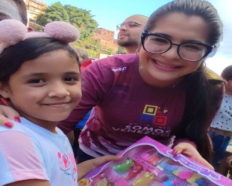Movimiento Somos Venezuela se suma a la entrega de juguetes