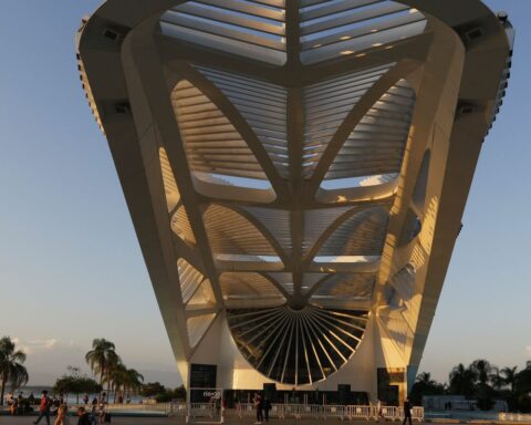 Museum of Tomorrow celebrates 7 years with exhibition on Guanabara Bay