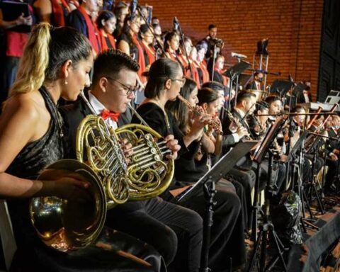 Musical and Christmas show with the Philharmonic Orchestra of Santa Cruz de la Sierra