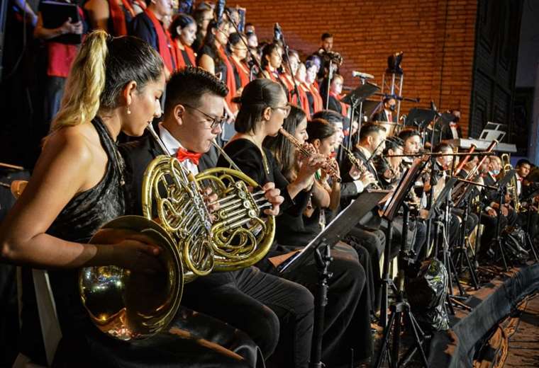 Musical and Christmas show with the Philharmonic Orchestra of Santa Cruz de la Sierra