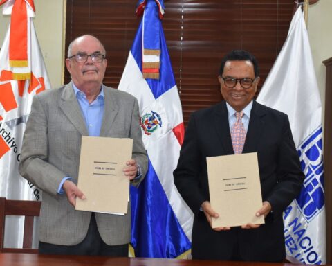 Biblioteca Nacional y Archivo General firman acuerdo