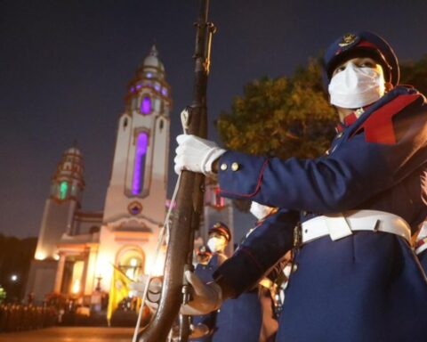 National government honors the Liberator 192 years after his planting