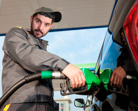 "Nenecho" asks to limit the number of stations in Asunción after allowing proliferation for more than a year