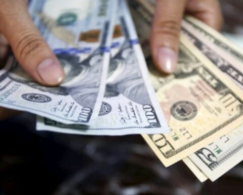 Parallel dollar reaches Bs 18.26 and leaves the minimum wage at $9.3 of absolute misery