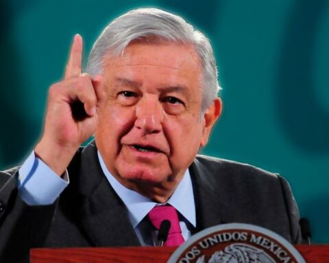 Parliamentarians from Mexico claim AMLO's interference in Peru
