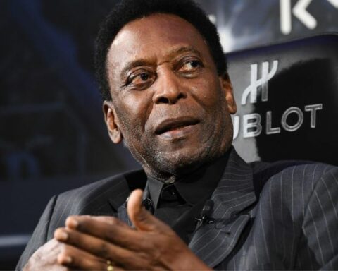 Pelé enters palliative care because he "does not respond to chemotherapy", according to Folha