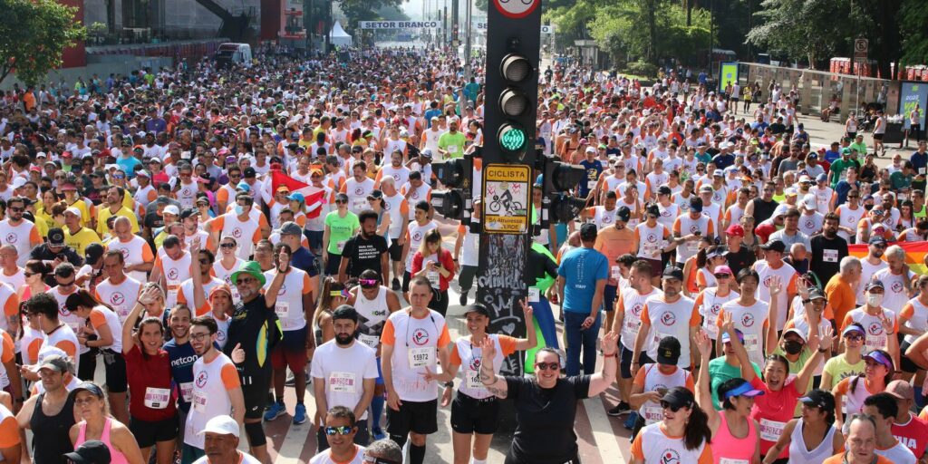 Pelé is honored at the São Silvestre race