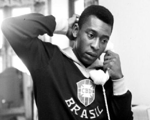 Pelé: the only player who was sent off and re-entered the field;  Even he ended up scoring a goal, it happened in Bogotá