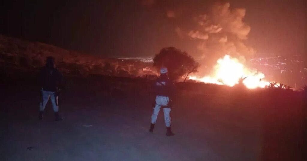 Pemex pipeline explosion in Hidalgo leaves a worker dead