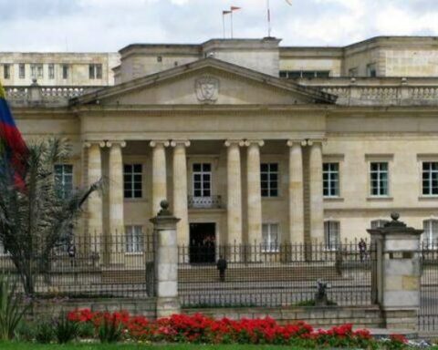 Petro invited homeless people to Christmas dinner at Casa de Nariño