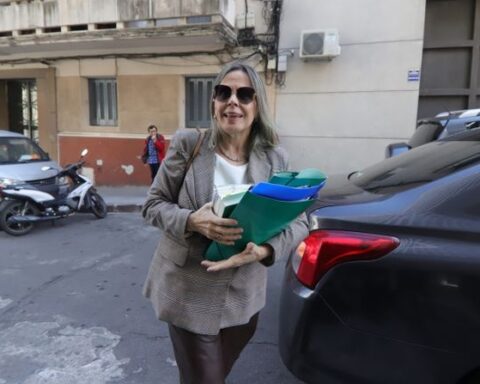 Presidency offered to recover the chats with ex-custodian Astesiano