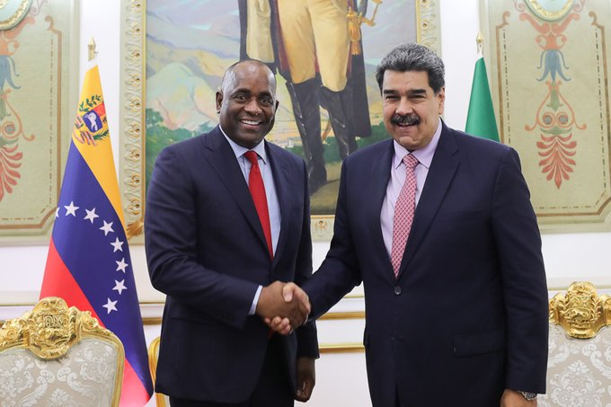 President Maduro receives the Prime Minister of Dominica