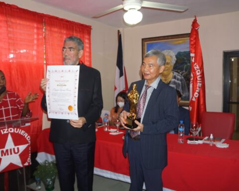 Quang Hung recognized for his contribution to Vietnam-DR relations
