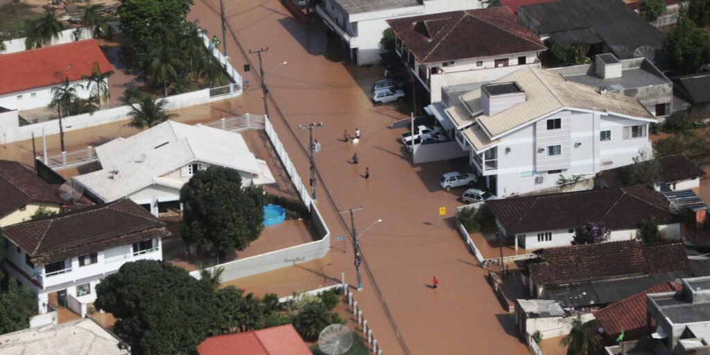 Rains lead cities in Santa Catarina to declare an emergency