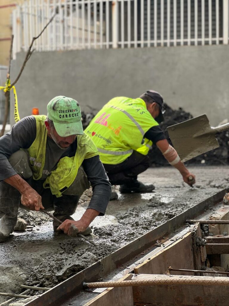 Repaired eight bodies of bars in the parish of Caracas